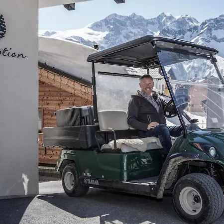 With Sauna And Service For 4 8 People Schröcken